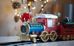 3-conservative-mickey-mouse-christmas-toy-train-christmas-toy-train-decorations-christmas-toy-trains-for-sale-free-christmas-toy-train-clip-art-small-toy-train-for-christmas-village-eztec-santa-e